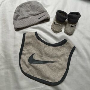 NIKE Bundle (Like New)